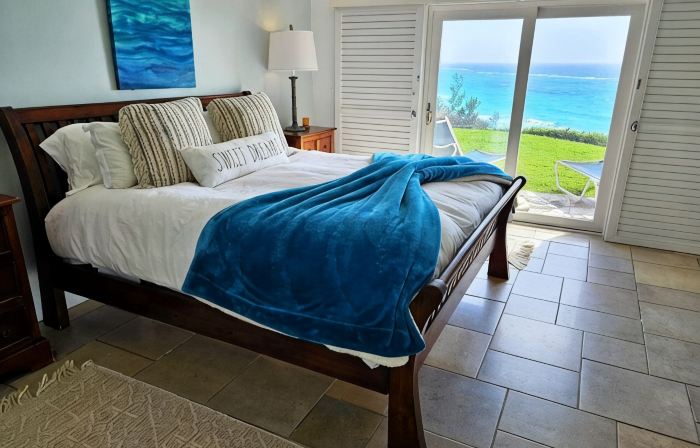 Sea Song 3 Bdrm Beachfront house on Marley Beach with great beach and sea views.