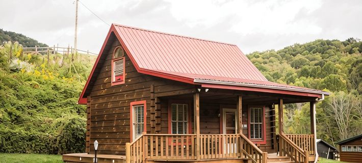 Rumples Retreat at Highland Hideaways - Arcade - Private Drive-in Theater Hotels in Grayson County