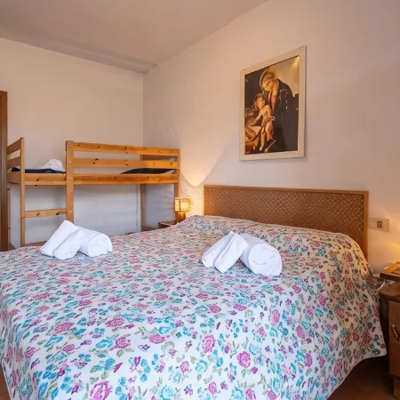 Claudia Flat - near the beach & parking