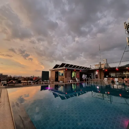 77 Patong Hotel & Spa