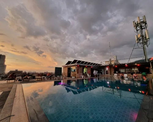 77 Patong Hotel & Spa Hoteles en Phuket