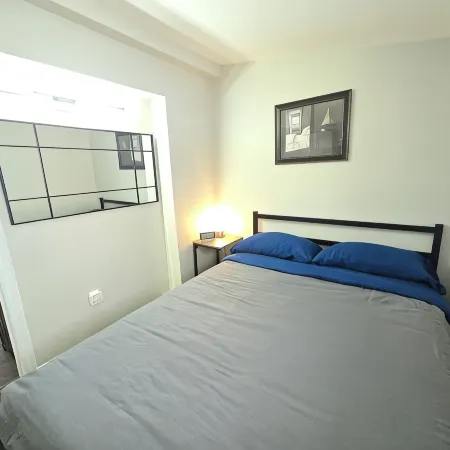 Cozy home on a quiet street minutes to downtown Kingston!