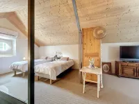 Atypical family home in the Ardèche. Sleeps 6 Calm and relaxation guaranteed. - Homestays