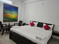 Hotel Vanamali - Mountain view