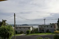Gravity Stayz - 5min ride to the Mogo Trails and beautiful beaches