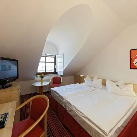 Kim Hotel Dresden Отели рядом с достопримечательностью «Бриснитц»
