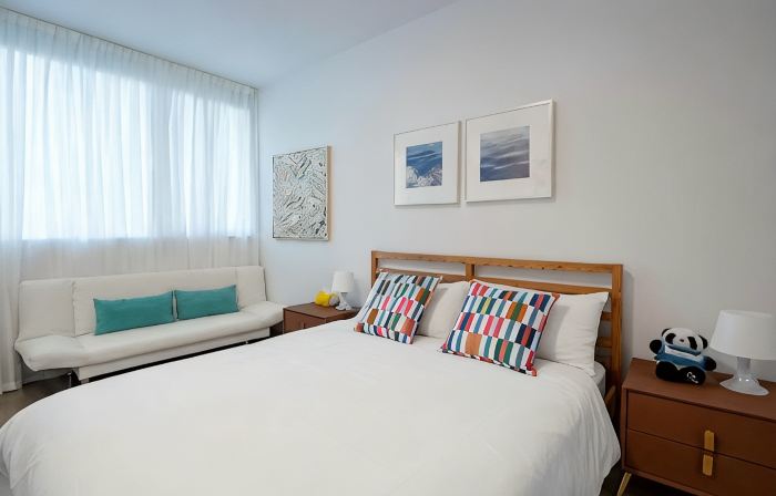 Brunswick 1BR: City & Comfort w/ Free Parking
