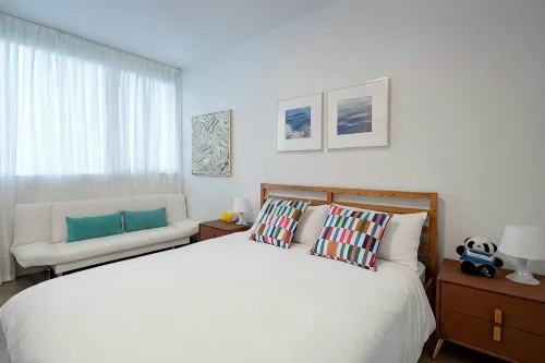 Brunswick 1BR: City & Comfort w/ Free Parking - 3-Star