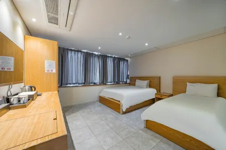 A-One Hotel