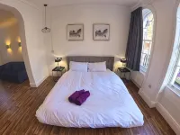 Safestay London Elephant & Castle Hotels near The Oval