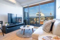 Hawthorn 1BR Apt - Close to Swinburne University - Condos
