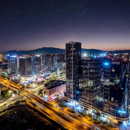 PARK WINS High Altitude View Hotel(Wanda Plaza Kunming Railway Station Store)