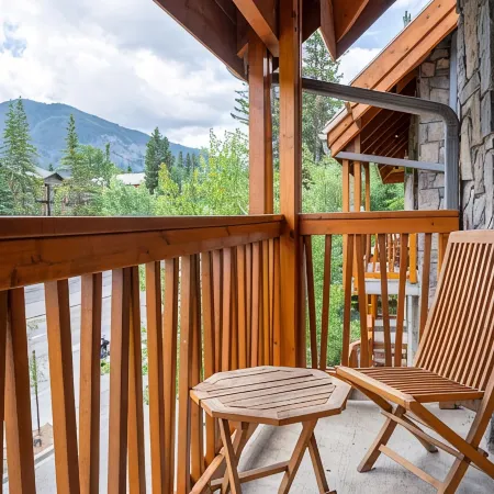 Fox Hotel and Suites