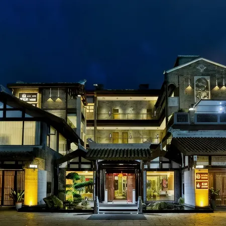 Yunmanman High-End Vacation Apartment (Jingxi Small Town Story)