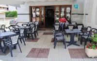 Hotel Hermes - พร้อมอาหารเช้า