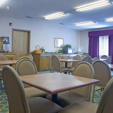 Americas Best Value Inn Wiggins