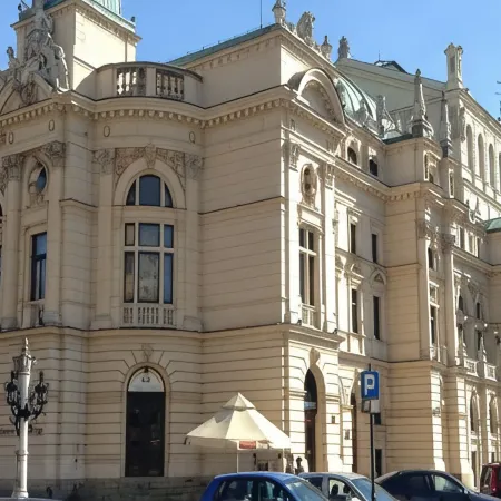 Komorowski Luxury Guest Rooms
