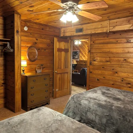 3-bedroom lake front cabin on Chippewa Flowage -Dun Rovin Road - Hayward, WI