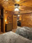 3-bedroom lake front cabin on Chippewa Flowage -Dun Rovin Road - Hayward, WI - Chalets