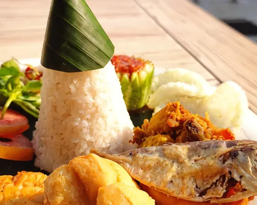 Hotel Intan Cirebon تناول الطعام Photos
