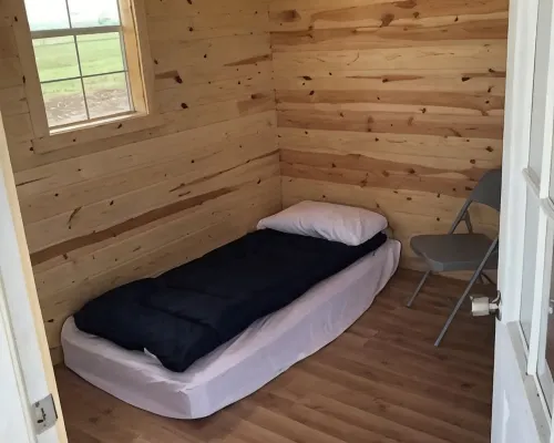 Valley Cabin Hotels in Fillmore County