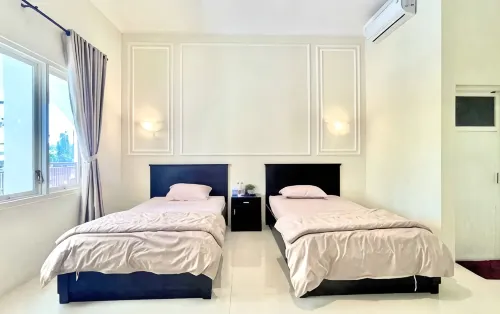 Amanah Hotel Syariah - 駐車場