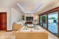 Unique Golf Retreat: Pool ~ Hot Tub ~ Scenic Views - Pools