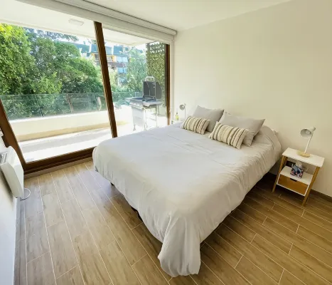 Apartamento a Estrenar, Céntrico, Cerca de Playa Grande. Cochera. Equipado Full - balcony