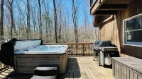 A/C°W/D°BBQ°Heart of Poconos °Fireplace°Hot Tub - WiFi