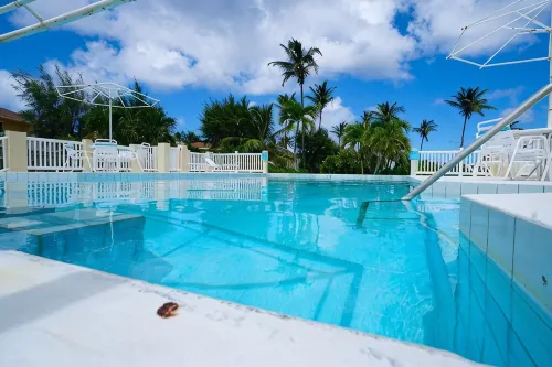 Palm Place 2-bedroom condo in Frigate Bay with WiFi, AC, close to all amenities - Wifi