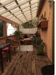 Stylish, Eclectic two bedroom Retreat Near Downtown & Redwood