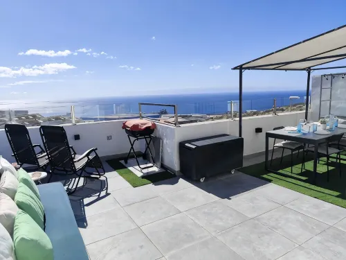 Casas de Micaela-Ático con Terraza o Cueva con Piscina - gimnasio