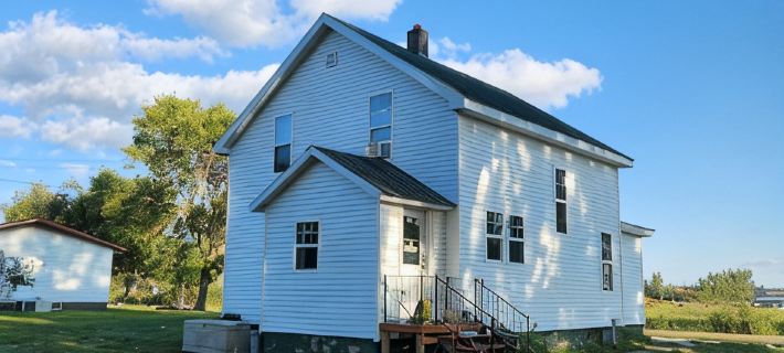 Hunting and Fishing Rental House on the edge of town. Hotels in Stutsman County