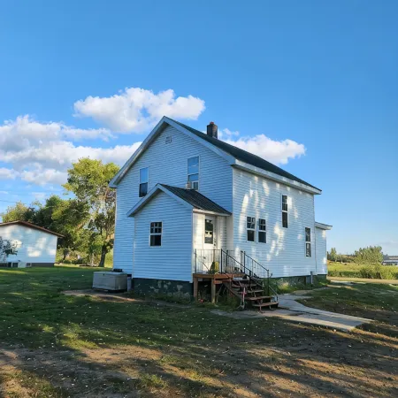 Hunting and Fishing Rental House on the edge of town.