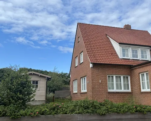 Haus Amrum - Located East Village on the Dunes: FeWo Look, Book, Experience* 於斯特酒店