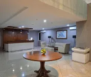 Green Park Apartment By Ferre - Condos