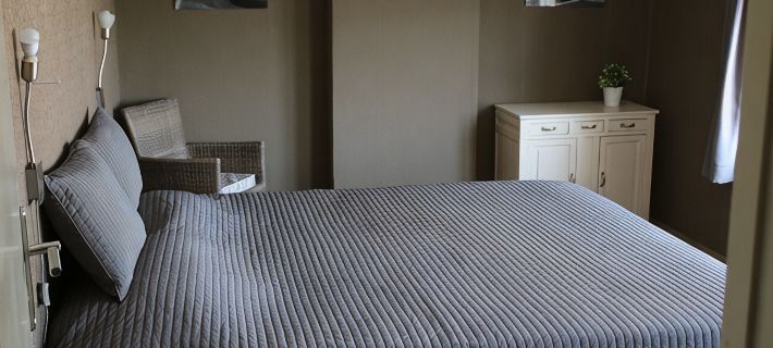 Spacious vacation home with covered patio and sun terrace Hotels in Middelkerke