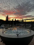 Spacious 3-Bedroom Loft with Private Rooftop Deck Overlooking Crystal Lake - 4-Star