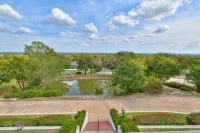 7,000 Sqft At 'The Columns' Estate In South Tulsa