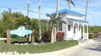 Ocean Oasis at Ocean Pointe Key Largo Pool Jacuzzi Beach in a Safe Gated Resort - Beach