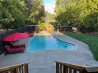 Majestic Redwoods, Pool, Hot Tub, Chefs Kitchen - Private Pools
