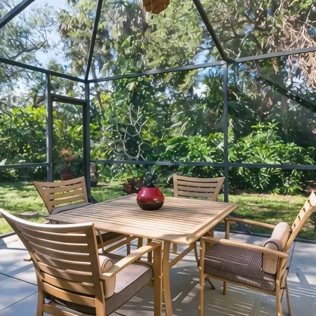 Island Cottage:  A Short Walk to the Beach