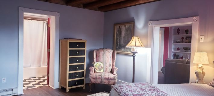 The Red Pump Inn~Est. 1812, One Bedroom Farmhouse Hotels in Miami County