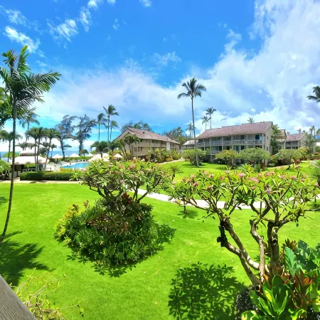 Ocean front studio condo w/views of pool, ocean & Sleeping Giant Mountain