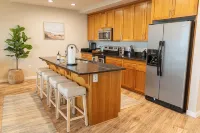 Unforgettable Oceanfront View! Steps to the Sand! Rockaway 2BR Condo! Beachfront - 4 stjerner