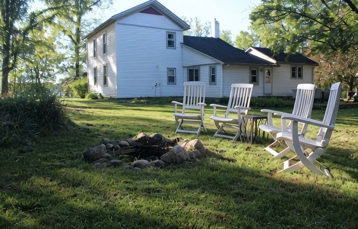 Enjoy Lake & Farm Life