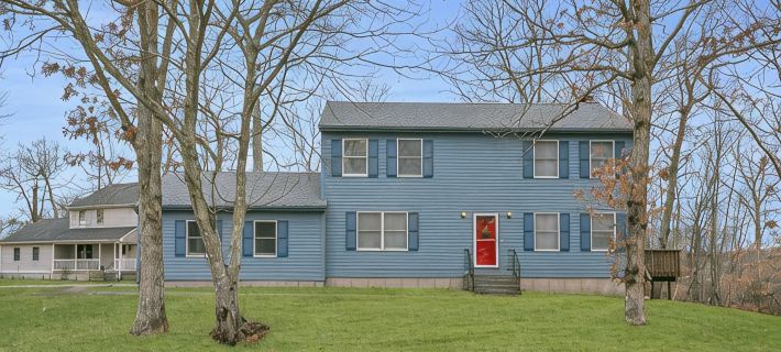 Comfortable and bright home - near downtown Mystic. グロトンのホテル