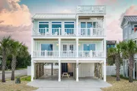 Beautiful 6 bedroom beach house with pool and elevator! Steps from the beach! - 4-Star