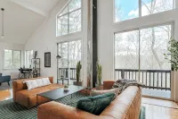 Ridgeview + the Nest by Stay with Branch: Lodge