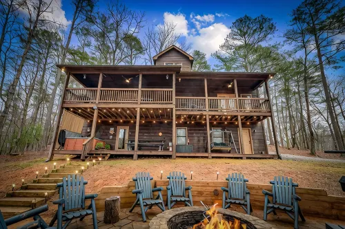 DeerWoodsLodge • Hot Tub • Fire Pit-Arcade-Large Groups-Family Reunion-Retreats - Alphydda